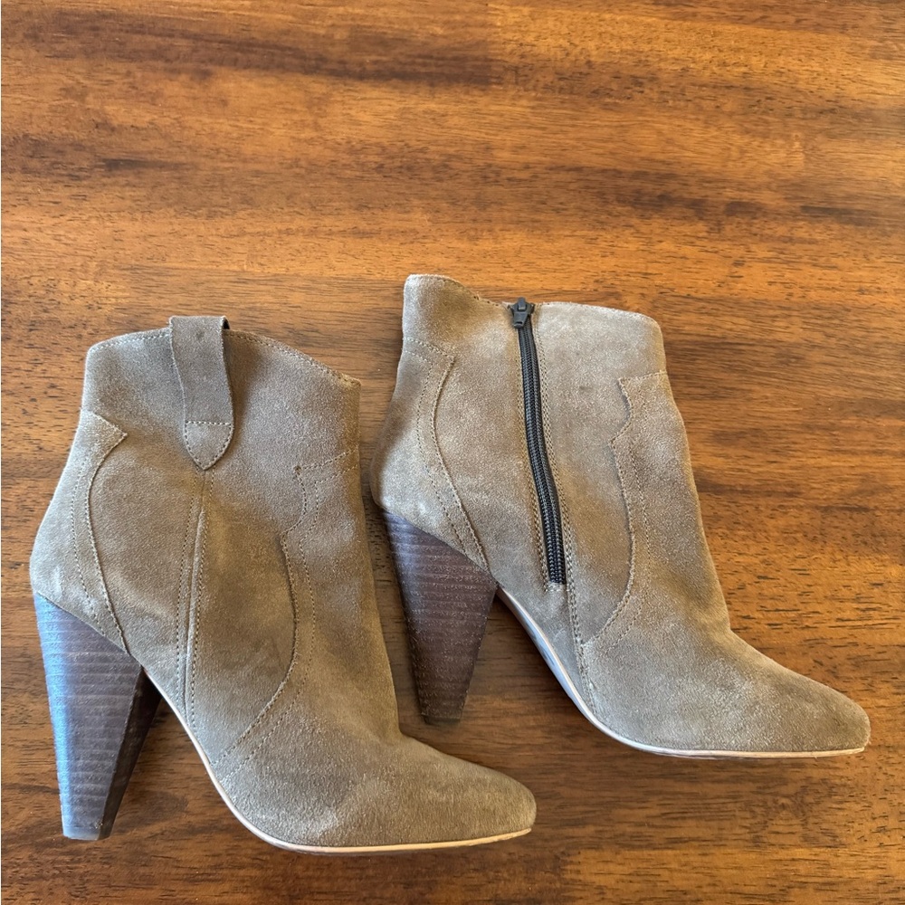 Steve Madden Taupe Ankle Booties